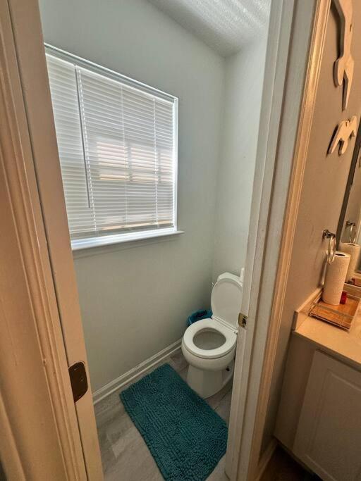 Adorable 3Br/2Ba W/ Garage 2Min Walk Ecu Health Villa Greenville Bagian luar foto