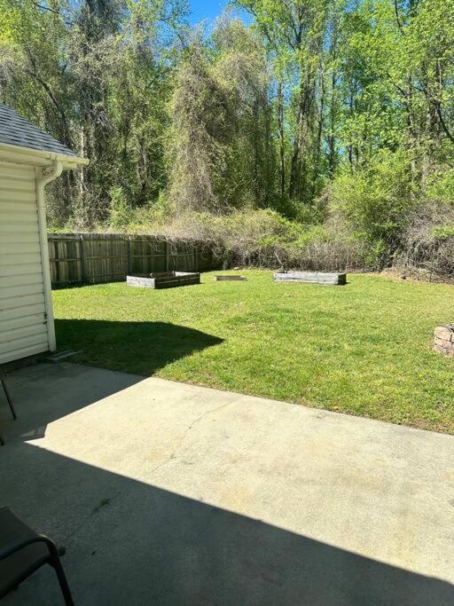 Adorable 3Br/2Ba W/ Garage 2Min Walk Ecu Health Villa Greenville Bagian luar foto